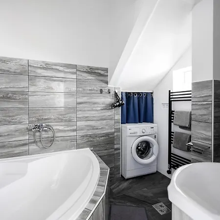 아파트 Terminal Garden *